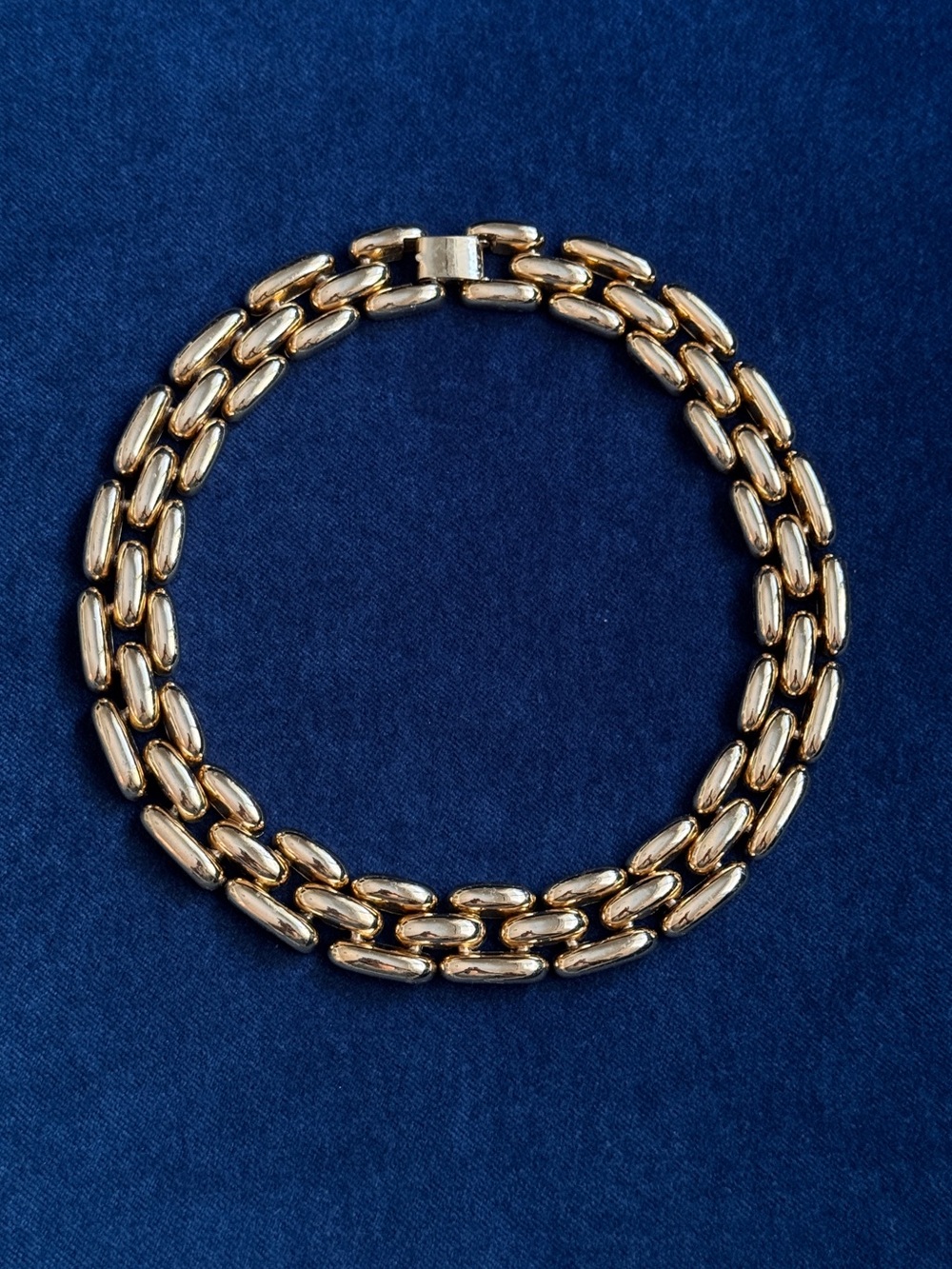 Stunning‎ ✨vintage Gold tone Chain ribbed oval necklace